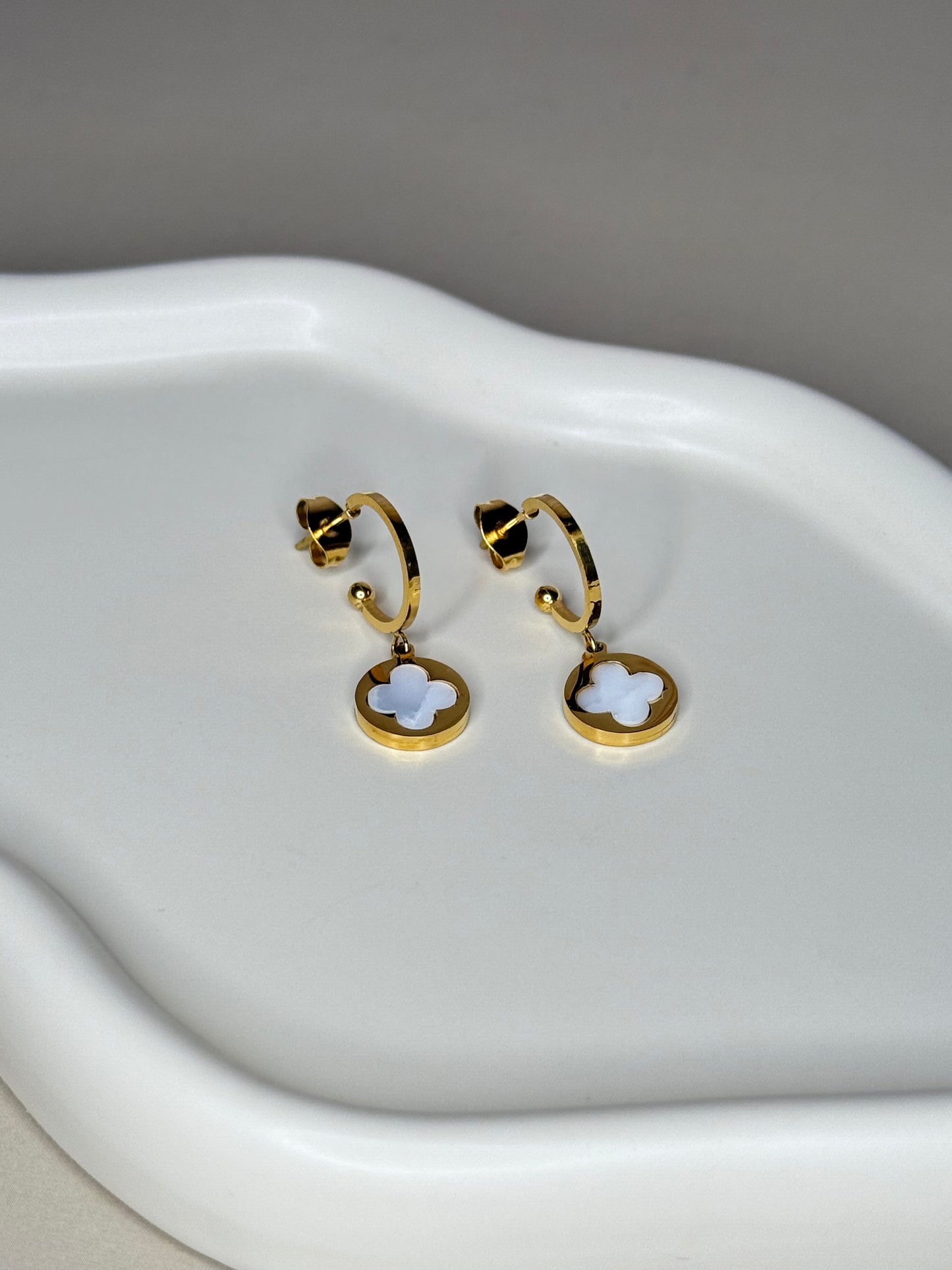 Bijoux un - earring